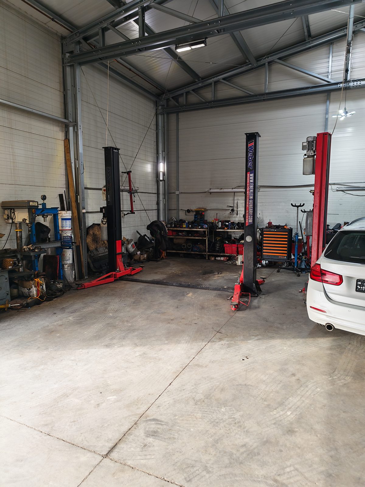 Emelő / BMW — Munkában — emelős diagnosztika